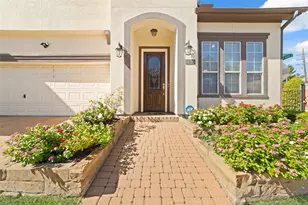 1126 Gardencrest Ln, Houston, TX 77077 - Photo 2