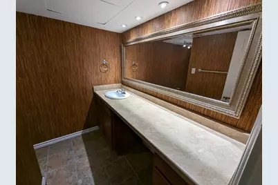 355 N Post Oak Lane #638, Houston, TX 77024 - Photo 18