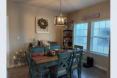 620 W Sheldon Avenue, Thrall, TX 76578 - Photo 8