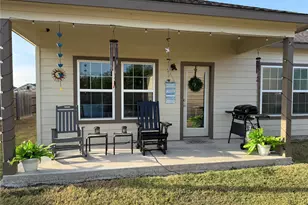 620 W Sheldon Ave, Thrall, TX 76578 - Photo 16