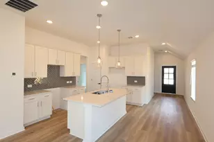 253 Hazy Pnes Ln, Willis, TX 77378 - Photo 10