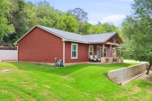 564 Hwy 71 W, Smithville, TX 78957 - Photo 44