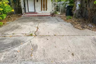 2934 Morris St, Corpus Christi, TX 78405 - Photo 2