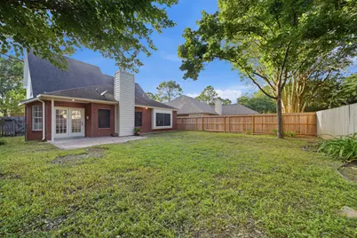 14611 Oak Chase Drive, Houston, TX 77062 - Photo 32