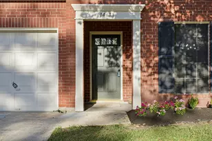 14611 Oak Chase Dr, Houston, TX 77062 - Photo 4
