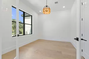 127 Harley Dr, Montgomery, TX 77356 - Photo 10