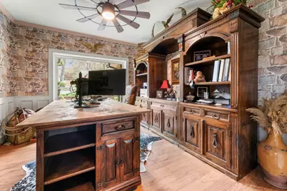 514 Sandy Oaks Drive, Huntsville, TX 77340 - Photo 12