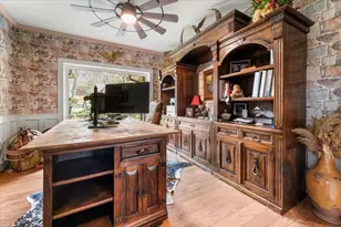 514 Sandy Oaks Dr, Huntsville, TX 77340 - Photo 12