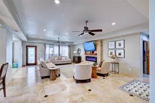2012 Forest Hill Blvd, Houston, TX 77023 - Photo 10