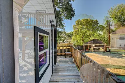 2012 Forest Hill Boulevard, Houston, TX 77023 - Photo 34