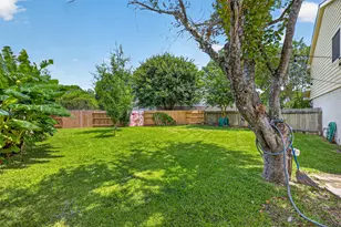 15806 Imperial Falls Ct, Houston, TX 77095 - Photo 46