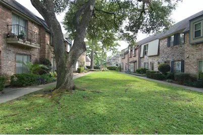 14715 Barryknoll Lane #127, Houston, TX 77079 - Photo 14