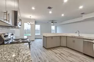 13315 Tetris Dr, Houston, TX 77048 - Photo 4