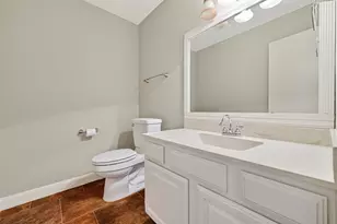 13106 Ivyside Dr, Houston, TX 77077 - Photo 32