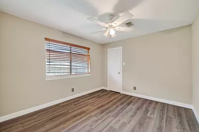 13106 Ivyside Drive, Houston, TX 77077 - Photo 22