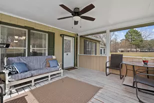 4 Ripple Creek Dr, Huntsville, TX 77320 - Photo 4