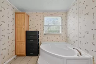 4 Ripple Creek Dr, Huntsville, TX 77320 - Photo 18