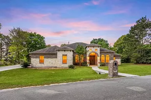 8992 Windjammer Ln, Montgomery, TX 77316 - Photo 1