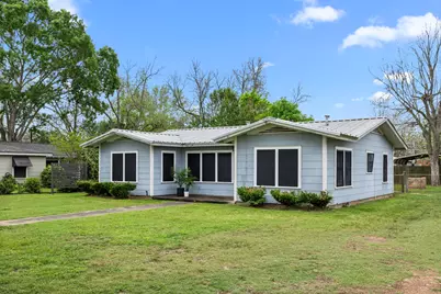 209 3rd Avenue, Columbus, TX 78934 - Photo 2