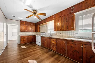 209 3rd Ave, Columbus, TX 78934 - Photo 14