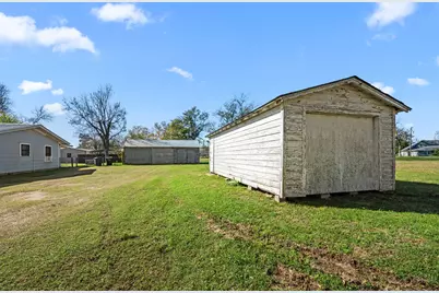 209 3rd Avenue, Columbus, TX 78934 - Photo 34