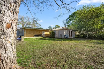 209 3rd Avenue, Columbus, TX 78934 - Photo 32