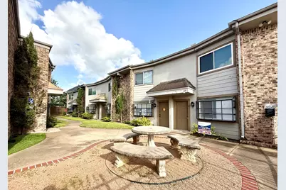 1518 Wirt Road #6, Houston, TX 77055 - Photo 1