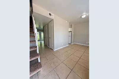 1518 Wirt Road #6, Houston, TX 77055 - Photo 2