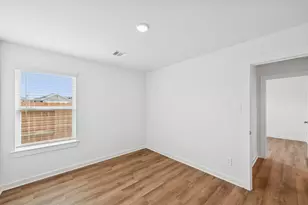 733 Falling Cave Dr, Willis, TX 77378 - Photo 20