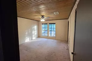24605 Pools Creek Dr Dr, Huntsville, TX 77320 - Photo 8