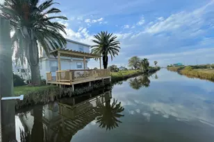 1168 N Tinkle Ln, Crystal Beach, TX 77650 - Photo 1