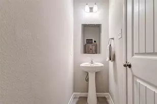 2114 Levant Ln, Baytown, TX 77523 - Photo 8