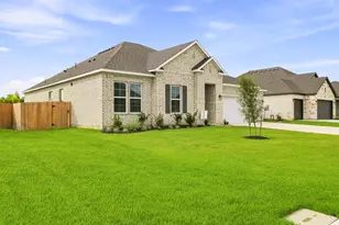 12026 Old Fashion Cir, Mont Belvieu, TX 77535 - Photo 2