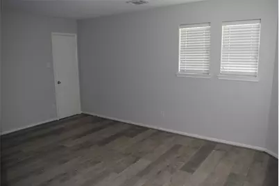15510 Liberty Bluff Drive, Houston, TX 77049 - Photo 18