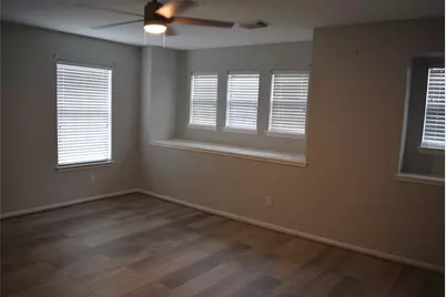 15510 Liberty Bluff Drive, Houston, TX 77049 - Photo 28