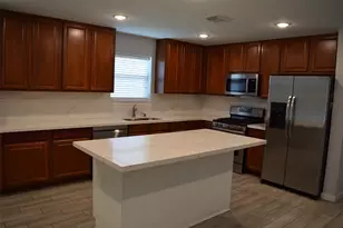 15510 Liberty Bluff Dr, Houston, TX 77049 - Photo 8