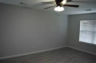 15510 Liberty Bluff Dr, Houston, TX 77049 - Photo 14