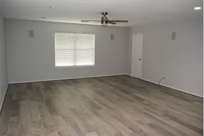15510 Liberty Bluff Drive, Houston, TX 77049 - Photo 20