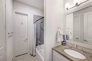 4734 Aftonshire Dr, Houston, TX 77027 - Photo 18