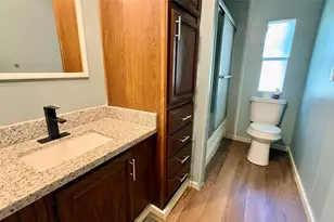 534 Lake Camelot Cir, Ivanhoe, TX 75979 - Photo 8