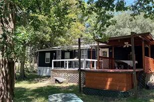 534 Lake Camelot Cir, Ivanhoe, TX 75979 - Photo 18