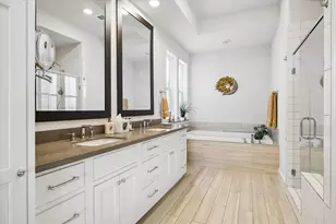 1235 W 15 1/2 St, Houston, TX 77008 - Photo 10