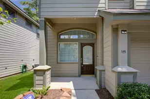 115 W Burberry Cir, The Woodlands, TX 77384 - Photo 2