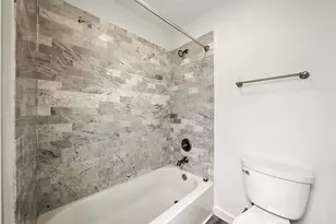 171 Litchfield Ln, Houston, TX 77024 - Photo 42