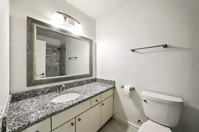 171 Litchfield Lane, Houston, TX 77024 - Photo 22