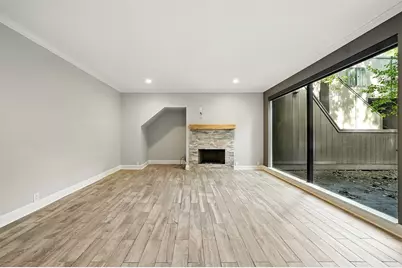 171 Litchfield Lane, Houston, TX 77024 - Photo 12