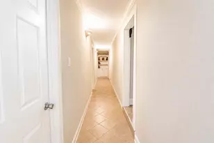 315 S Johnson St, Alvin, TX 77511 - Photo 2