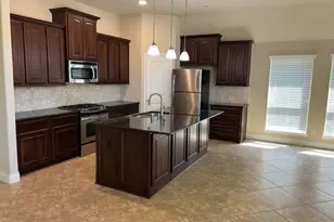 2008 Biscayne Lake Dr, Pearland, TX 77584 - Photo 6