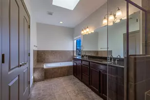 10626 Clearview Villa Pl, Houston, TX 77025 - Photo 18