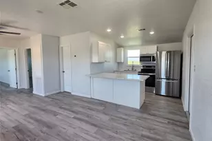 203 Glenda Ct, Surfside Beach, TX 77541 - Photo 4